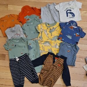 10 Mixed Dino & Stripe Kids Sets - Yellow, Green, Blue, Orange, size 6 months